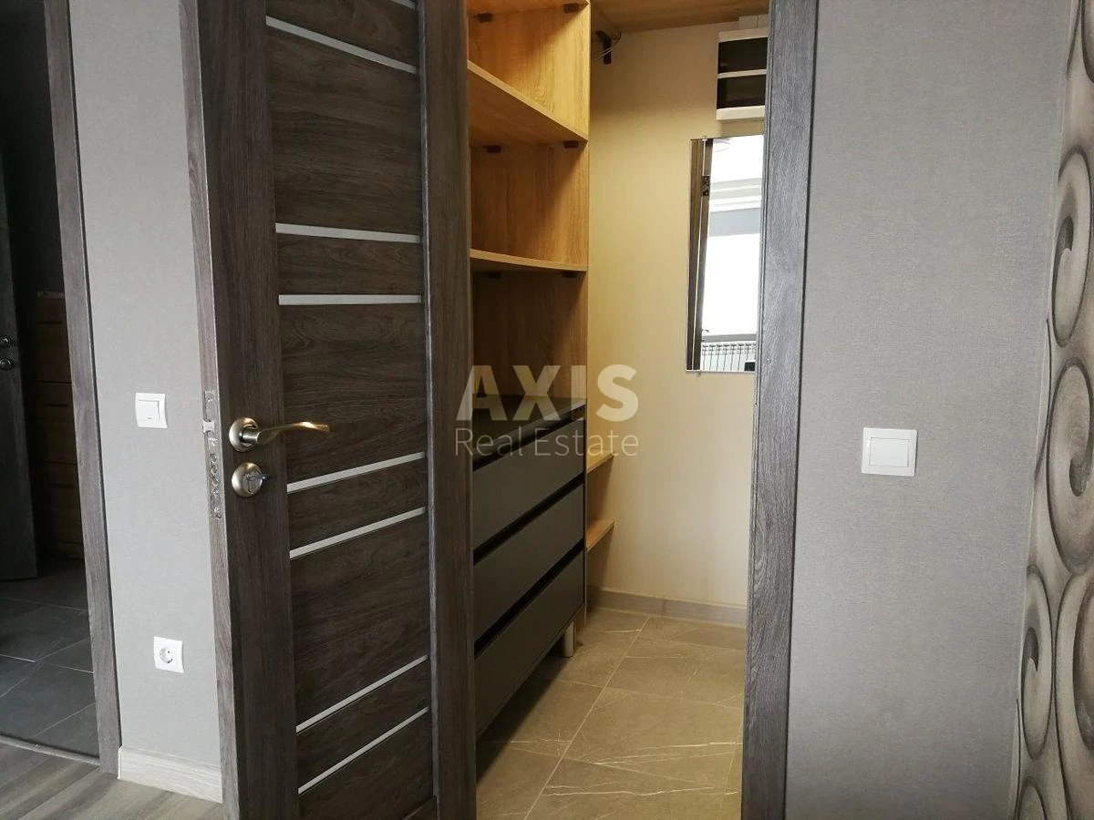 1k apartment vul. Korol'ova Akademika 12І447094