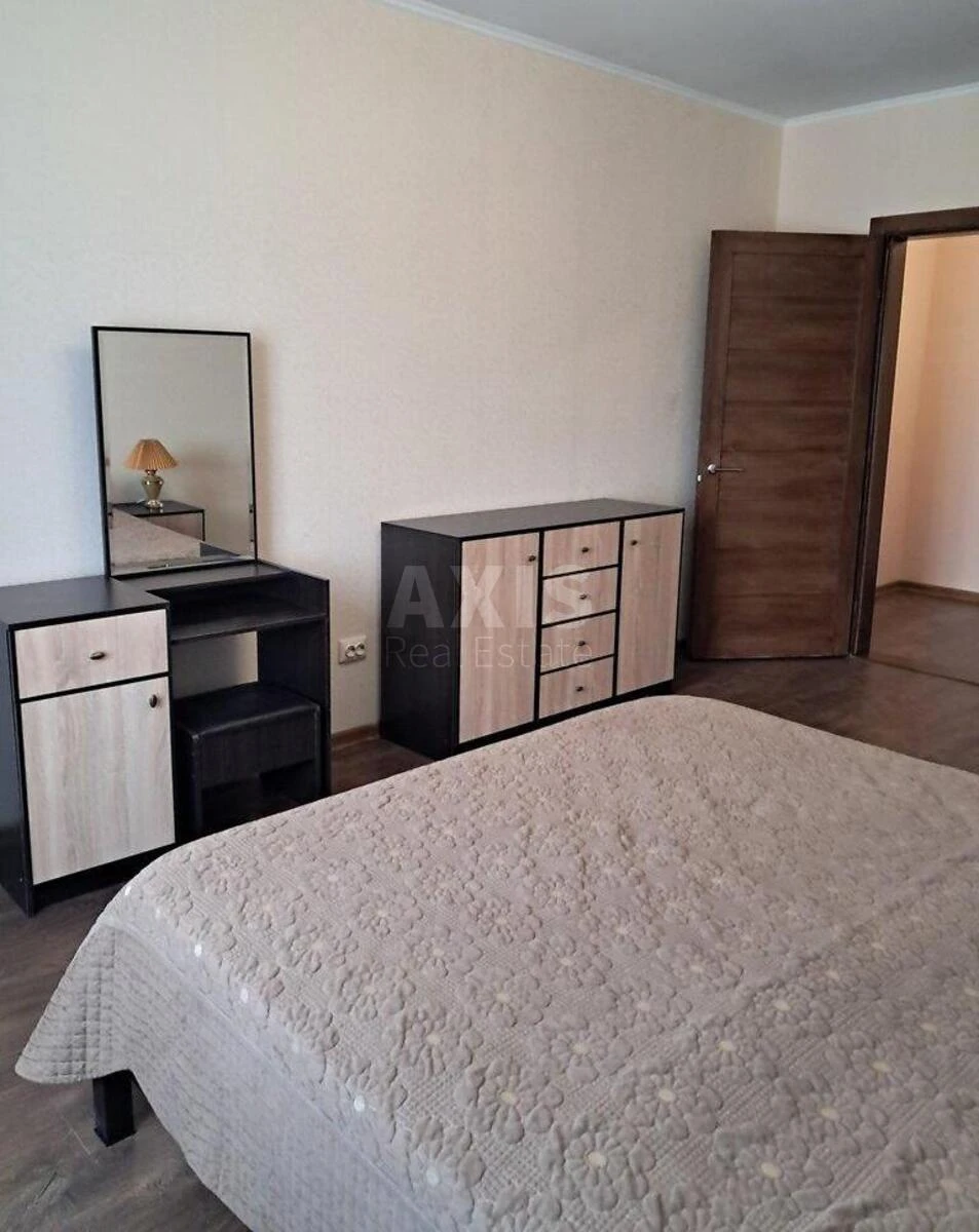 2k apartment vul. Revuc'kogo 54А699228