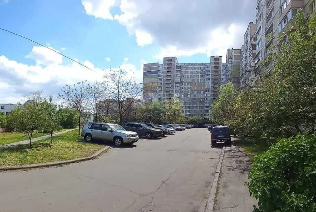 4к квартира ул. Ревуцкого 137140621