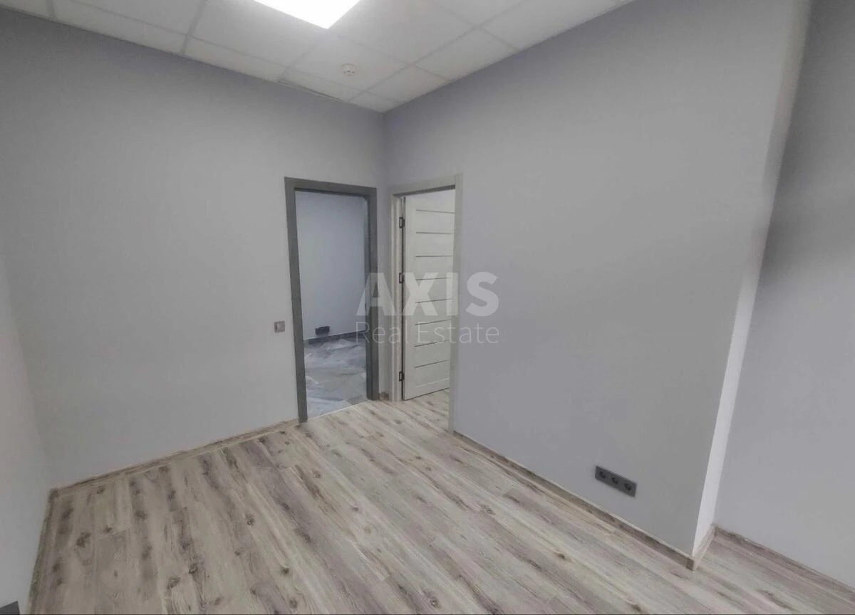 Office vul. Spas'ka 5, 243m2699538