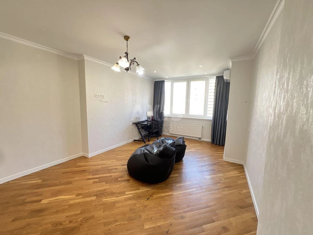 2k apartment vul. Ahmatovoi' Anny 307154913