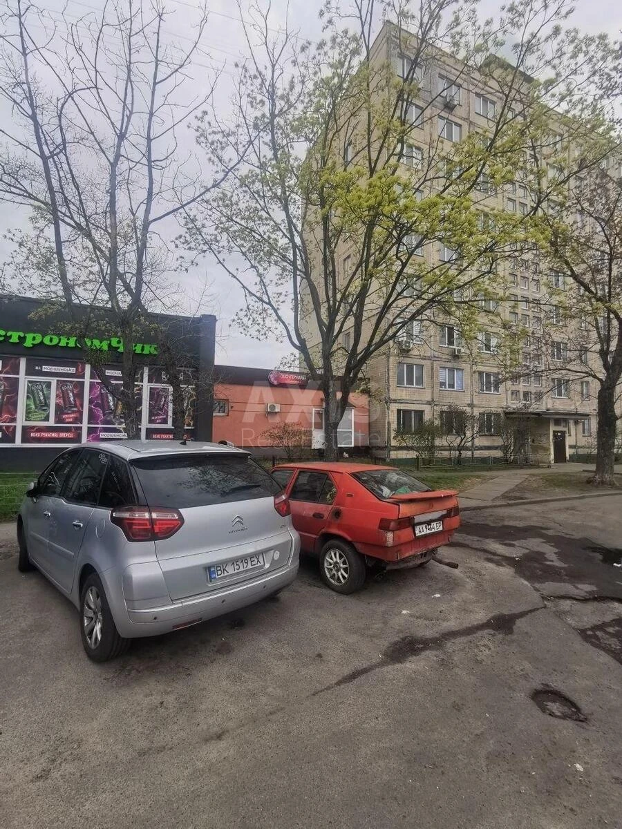 Объект сервиса ул. Озерная 23, 68м2675700