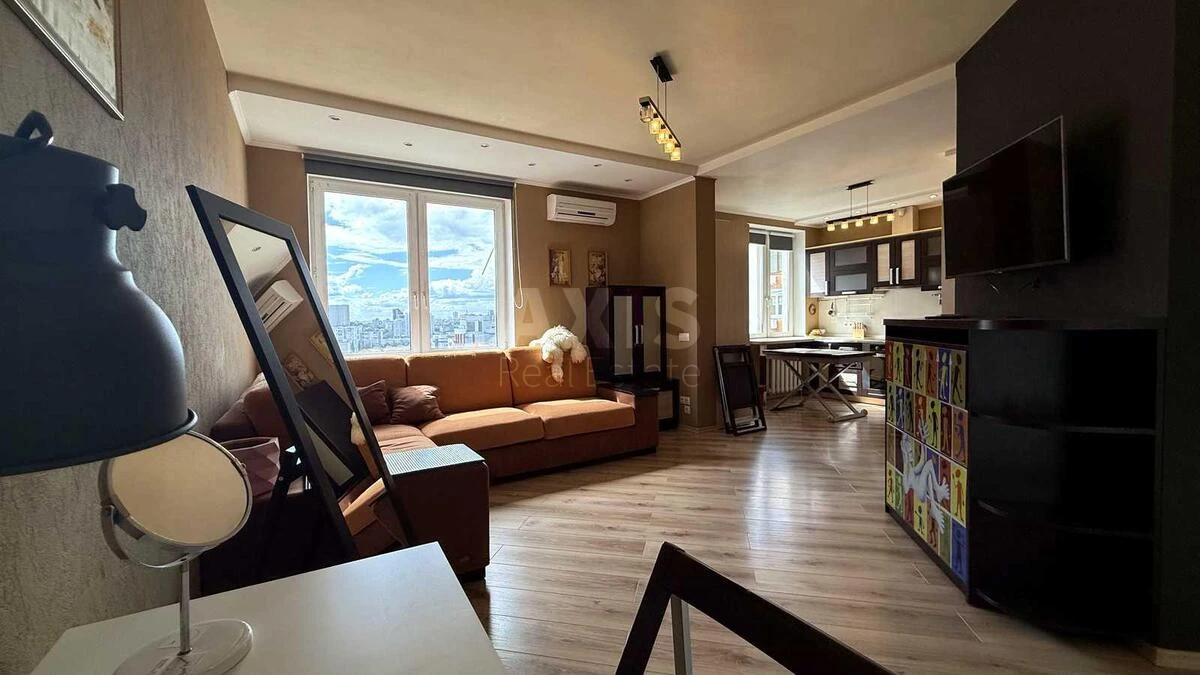 1k apartment prov. Feodosijs'kyj 12705858
