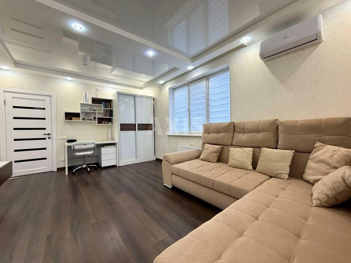 2k apartment vul. Polupanova 16706081