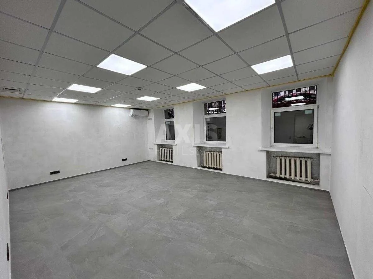 Trade object vul. Volodymyrs'ka 6, 169m2