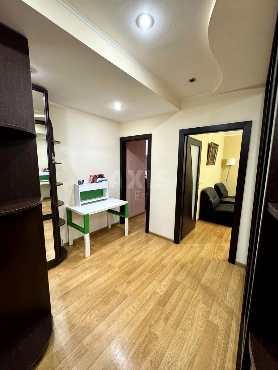 2k apartment vul. Gonchara Olesja 597037614