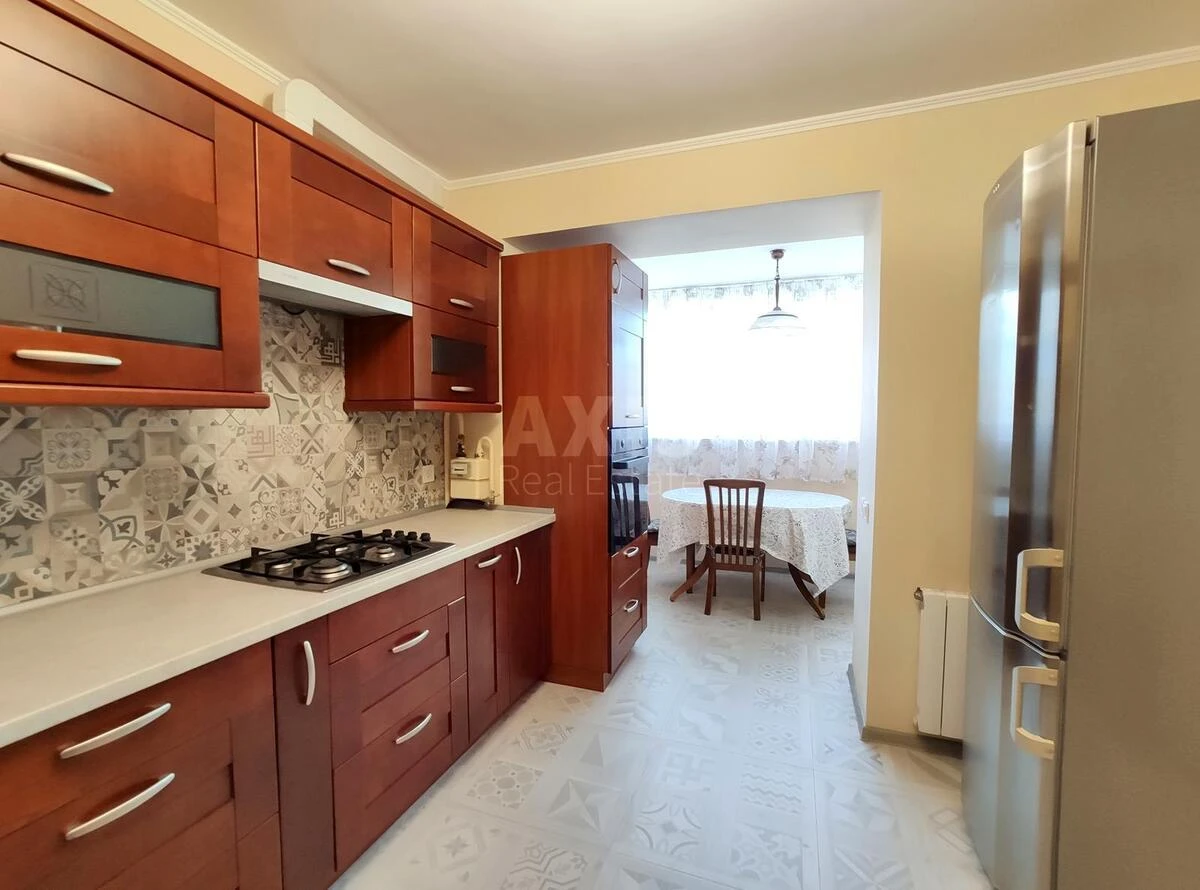 2k apartment vul. Rybal's'ka 8704422