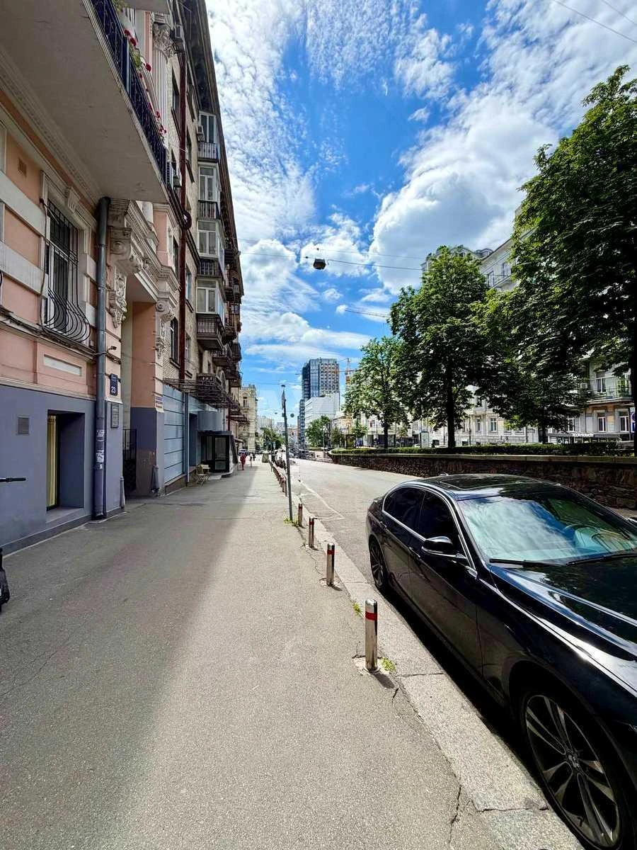 3k apartment vul. Antonovycha 237056421
