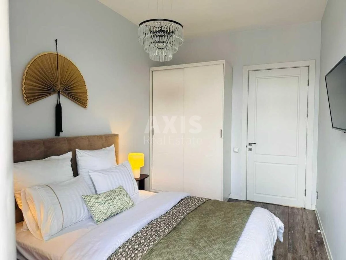 3k apartment vul. Volodymyrs'ka 83710048