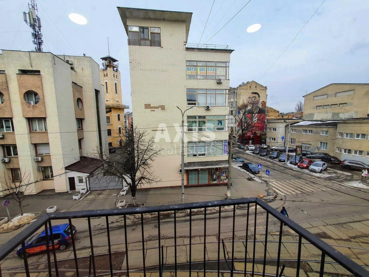 Офис ул. Межигорская 3, 115м2456568