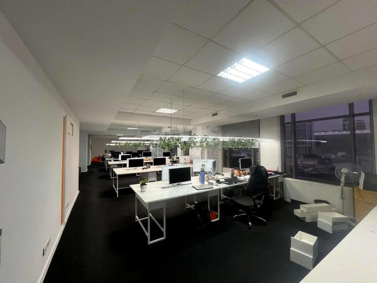 Office vul. Velyka Vasyl'kivs'ka 72, 460m2692555