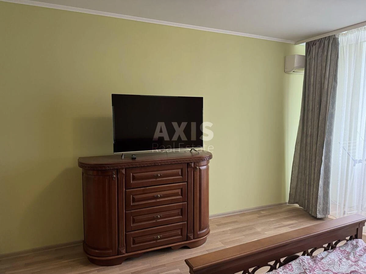 1k apartment vul. Lypkivs'kogo Vasylja Mytropolyta 37В553453