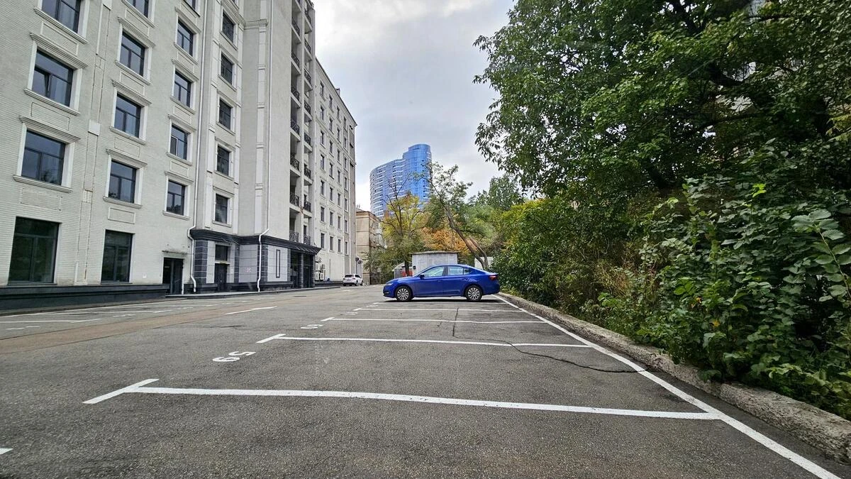 Офис бул. Николая Михновского 19, 900м26790316
