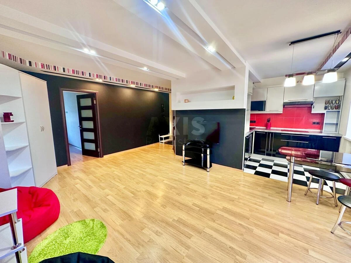 1k apartment vul. Borshhagivs'ka 143616011