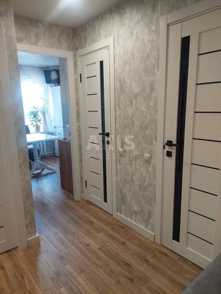 1k apartment pr-t Glushkova Akademika 32643132