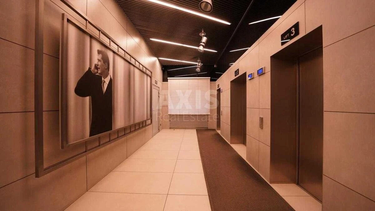 Office vul. Volodymyrs'ka 12, 700m26732421