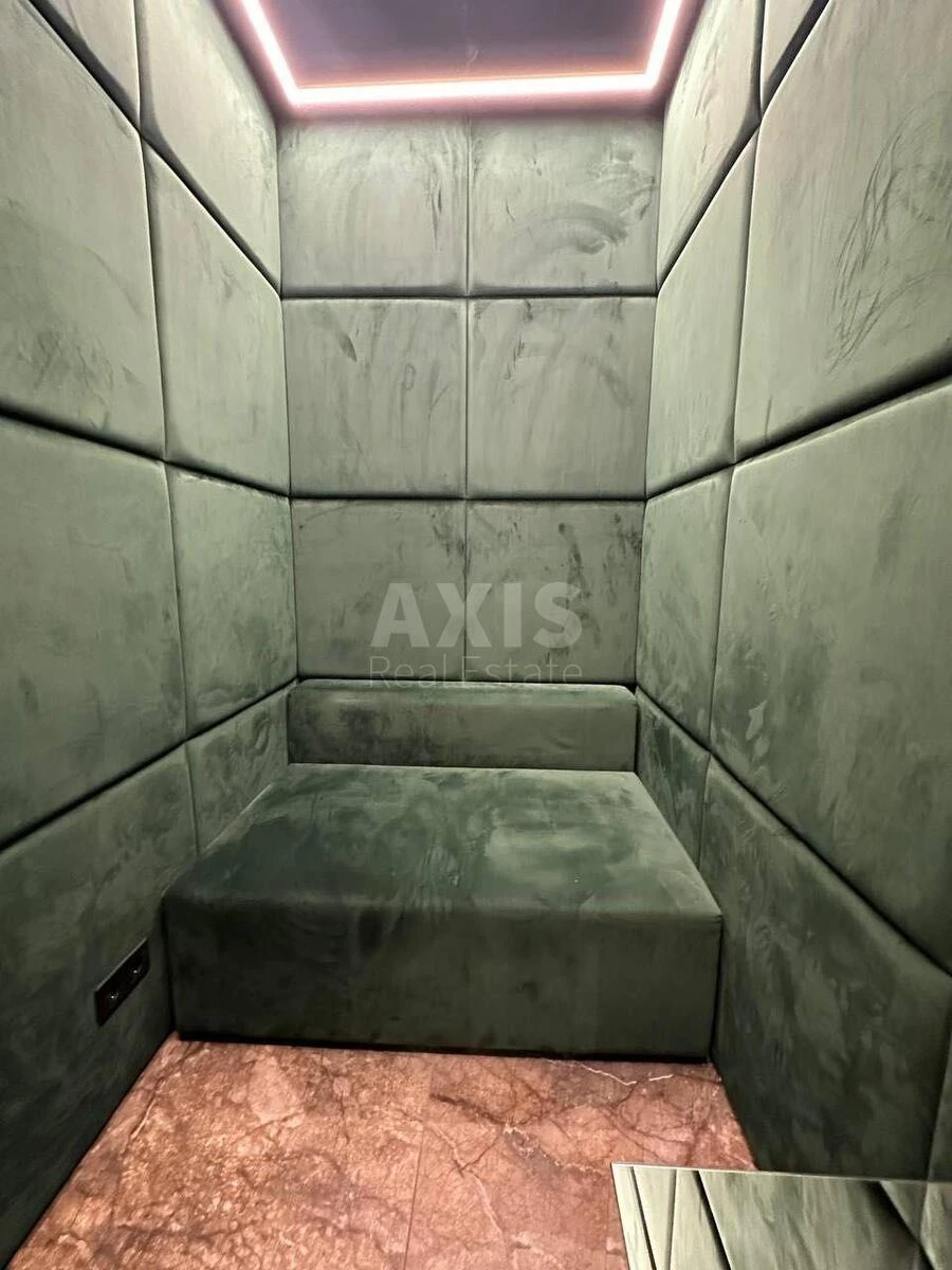 Офис ул. Бусловская 12, 152м27051711