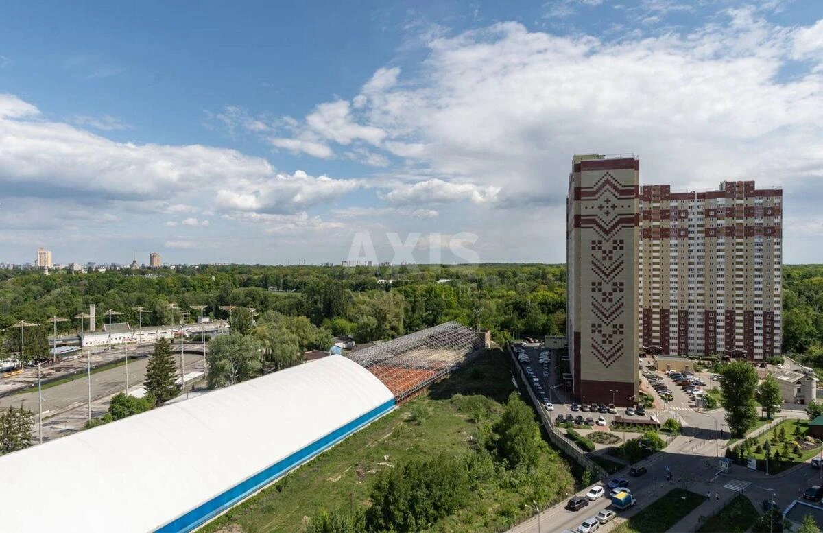 2к квартира пр-т Глушкова Академика 9В690106