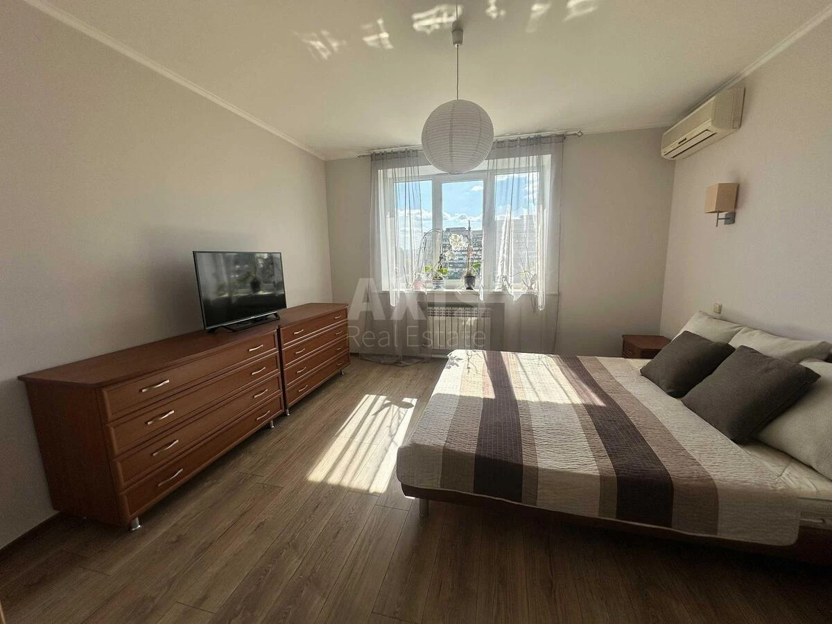 2k apartment vul. Predslavyns'ka 38709674