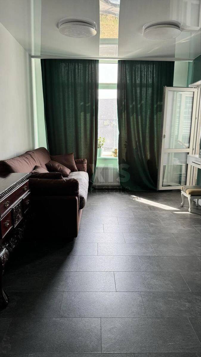 2k apartment vul. Sverstjuka Jevgena 4676837