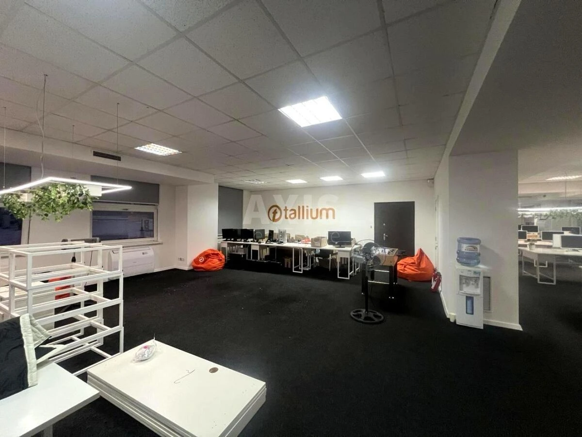 Office vul. Velyka Vasyl'kivs'ka 72, 460m2692556