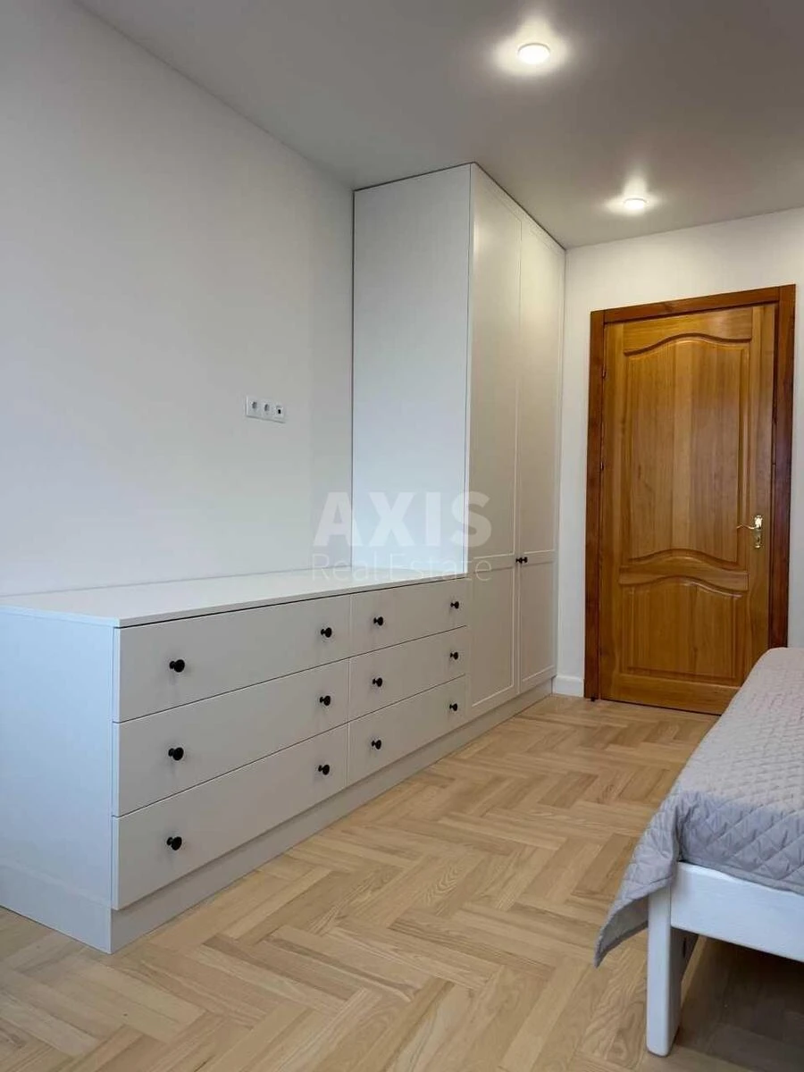 3k apartment vul. Pryrichna 196266710