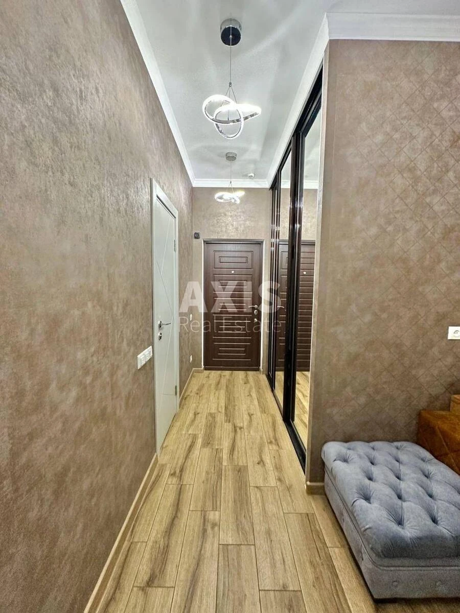 1к квартира ул. Жилянская 68712528