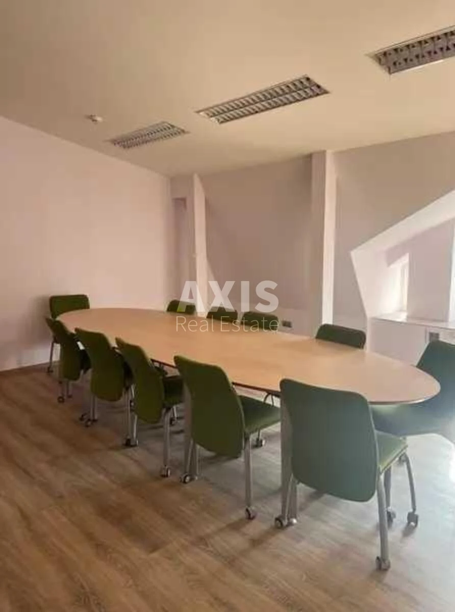 Office vul. Volodymyrs'ka 97/37, 500m2635012