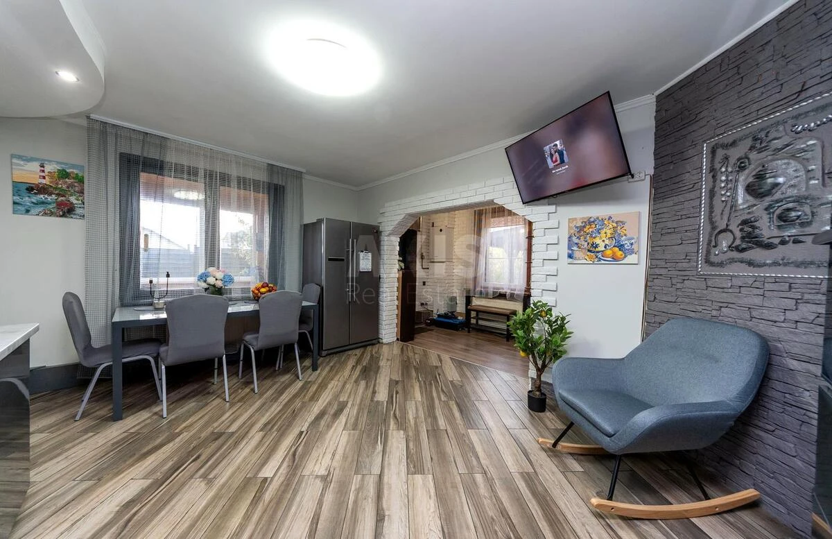 Дoм ул. Бонч-Бруевича, 140м2, город Киев636331