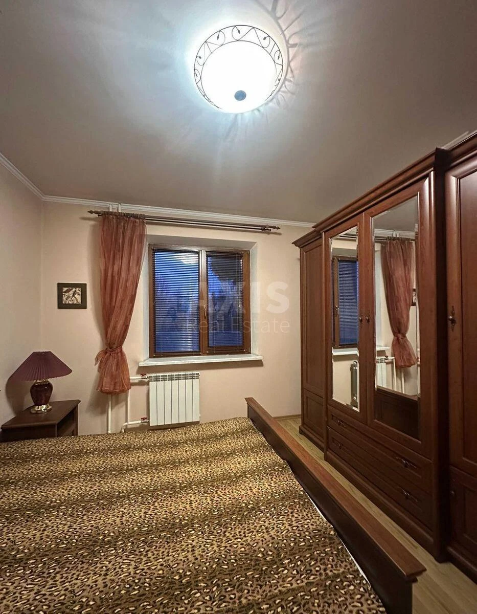 2k apartment vul. Kurs'ka 13Б651928