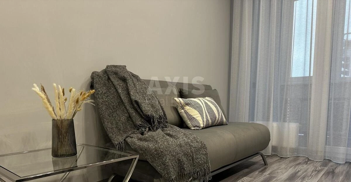 1k apartment pr-t Berestejskij 11Б718214