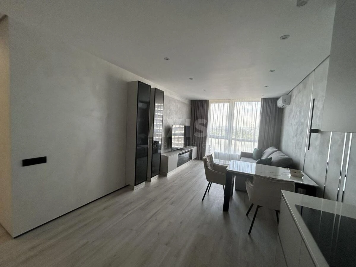 3k apartment nab. Dniprovs'ka 1563455