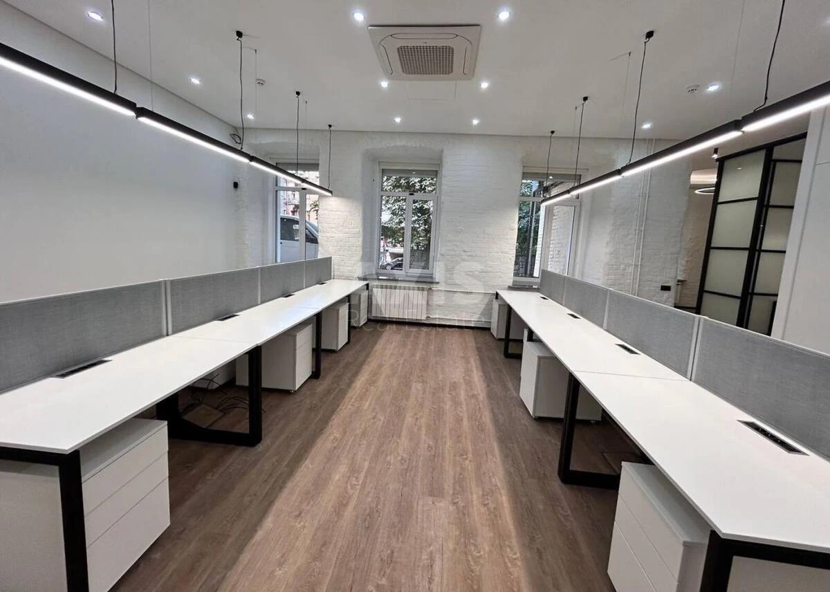 Офис ул. Богдана Ступки 3, 81м2652108