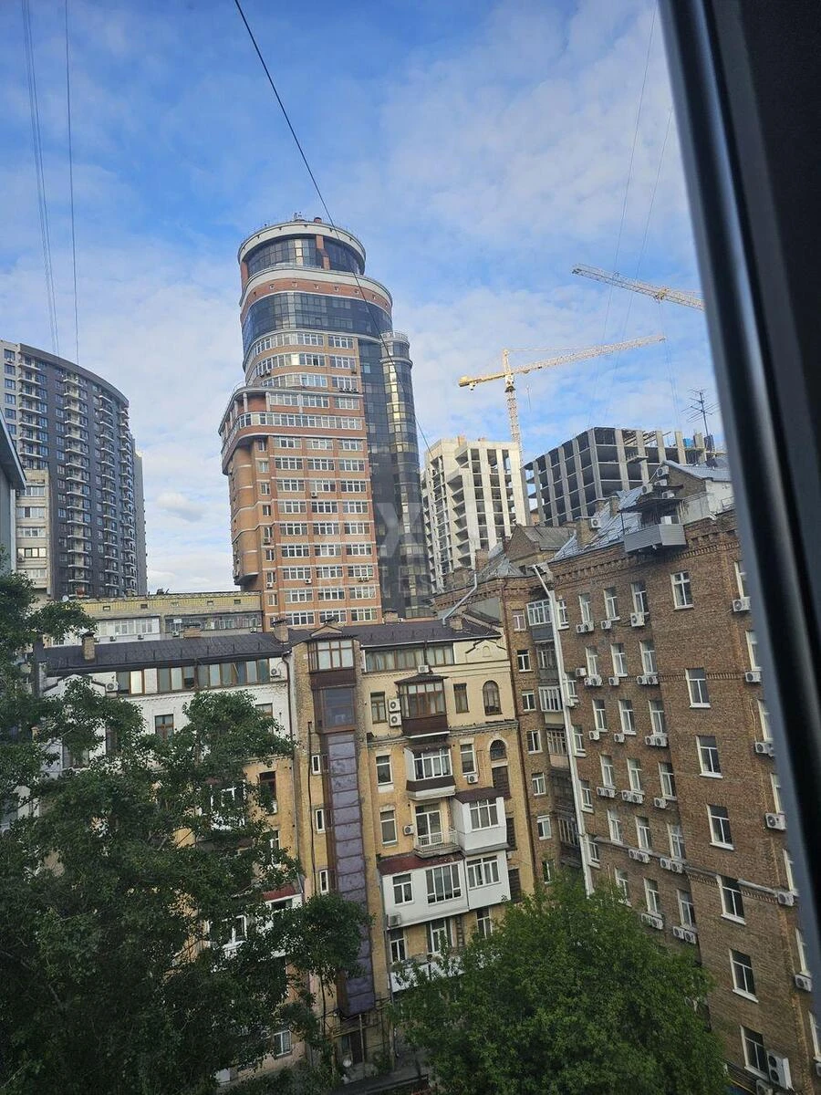 4k apartment vul. Predslavyns'ka 26А6680219