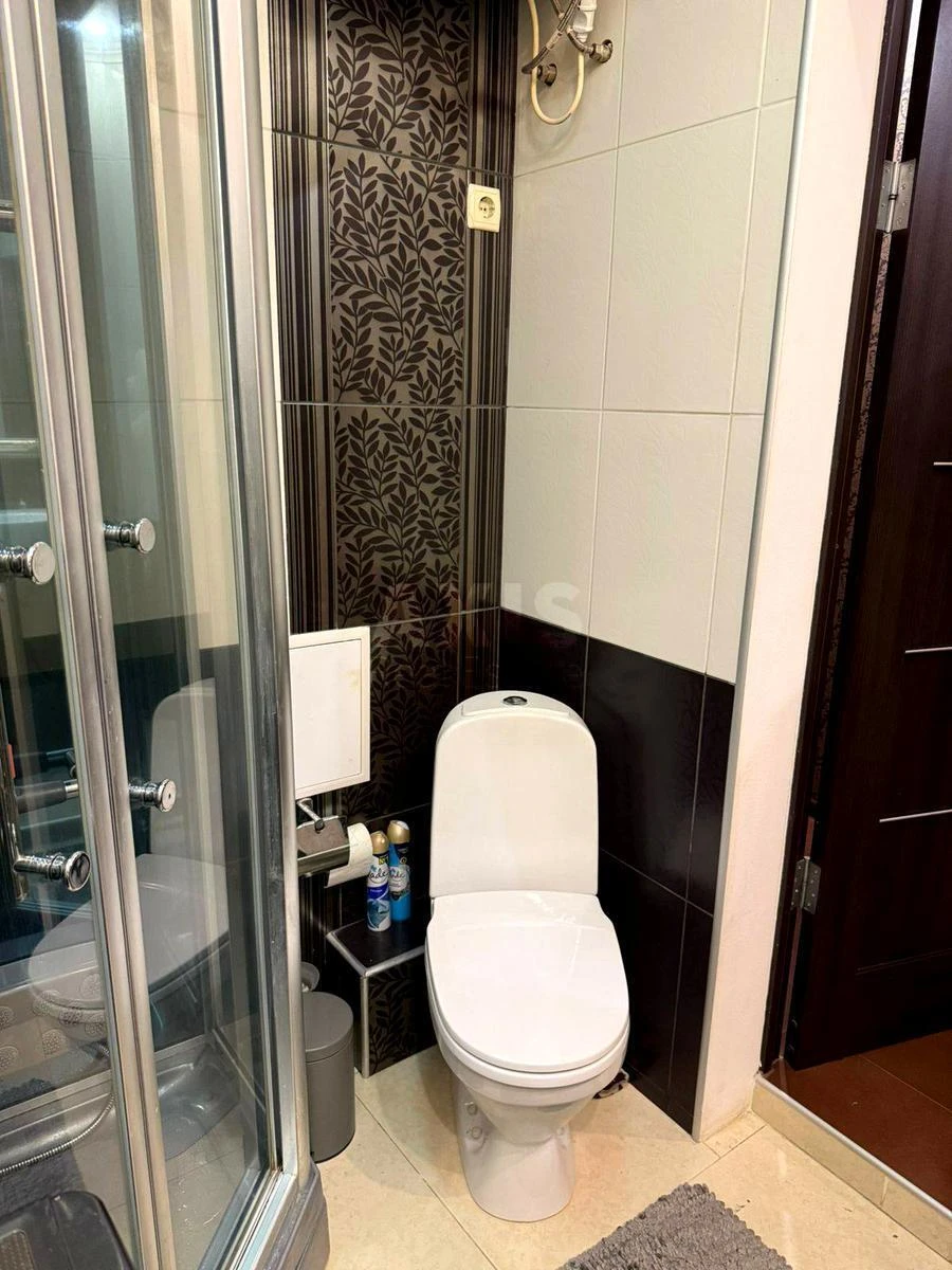 2k apartment pr-t Berestejskij 16684718