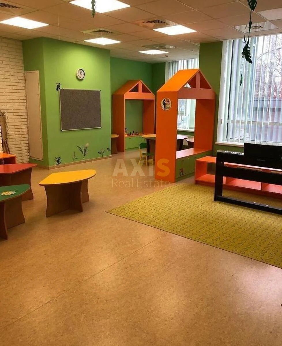 Trade object vul. Kudri Ivana 7, 334m2654069