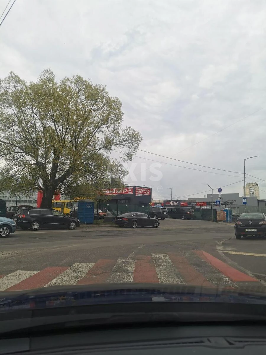 Service object vul. Ozerna 23, 68m2675703