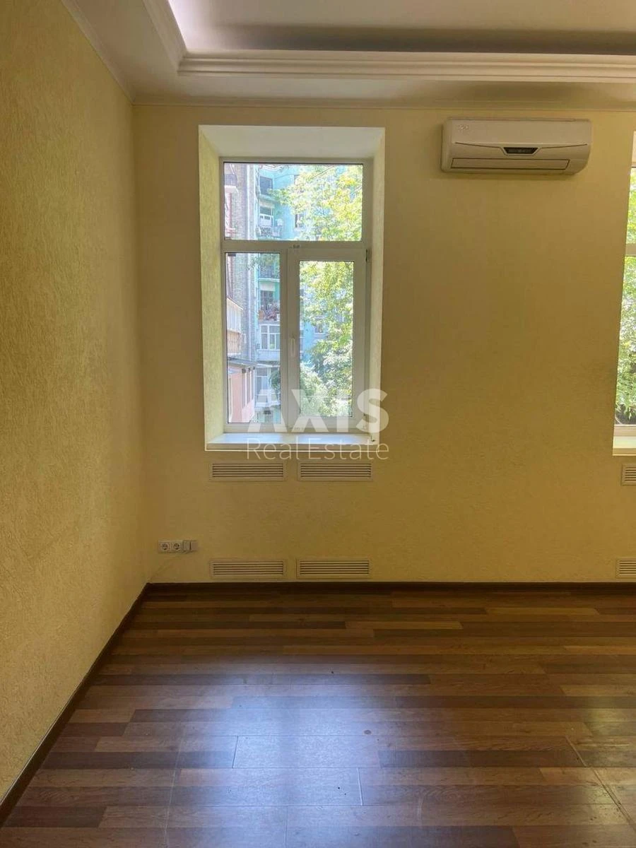 Офис ул. Антоновича 4/6, 105м2400151