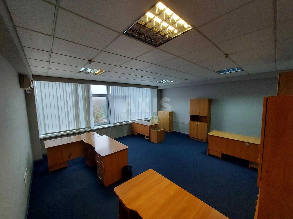 Office pr-t Berestejskij 57, 485m27193417