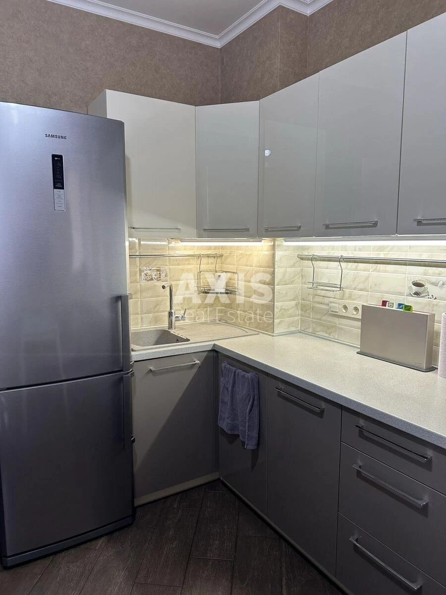 2к квартира ул. Олевская 9628201