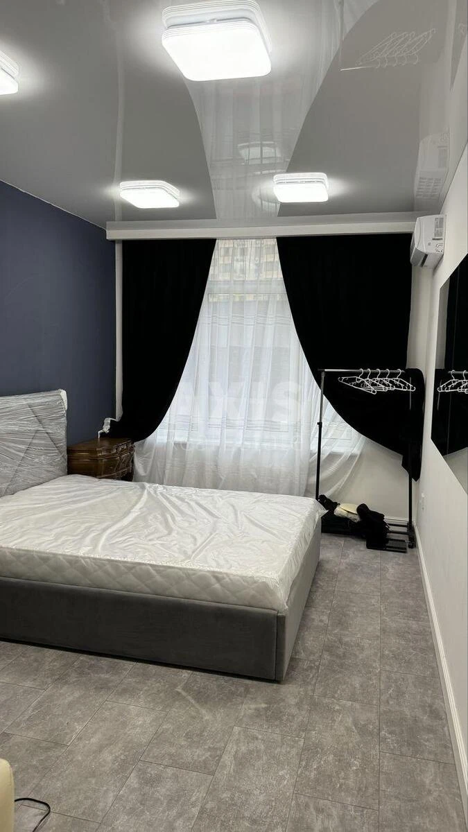 2k apartment vul. Sverstjuka Jevgena 4676839