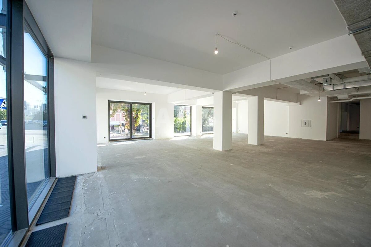 Trade object vul. Saksagans'kogo 53/80, 235m26787716