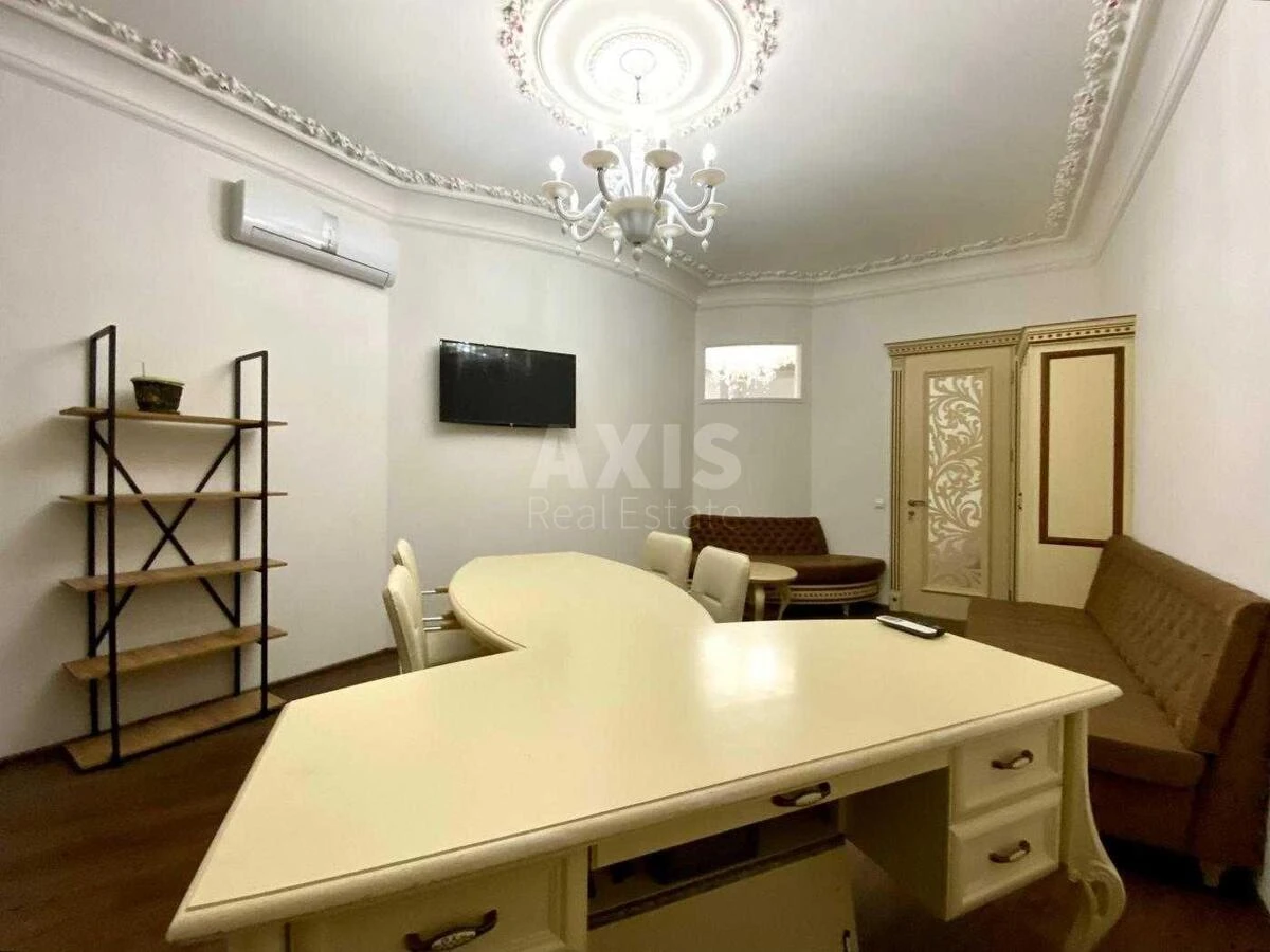 Office vul. Jevgena Konoval'cja 36, 63m2667320