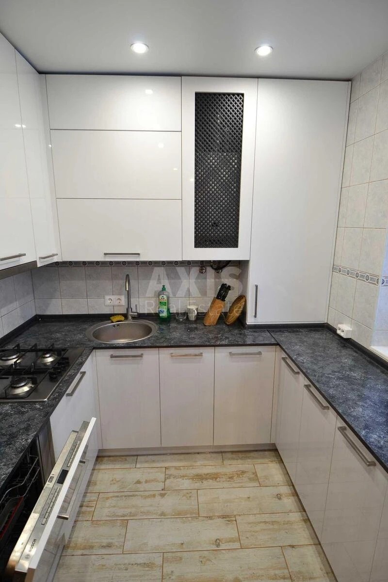2k apartment prov. Varyazkyy 1368395