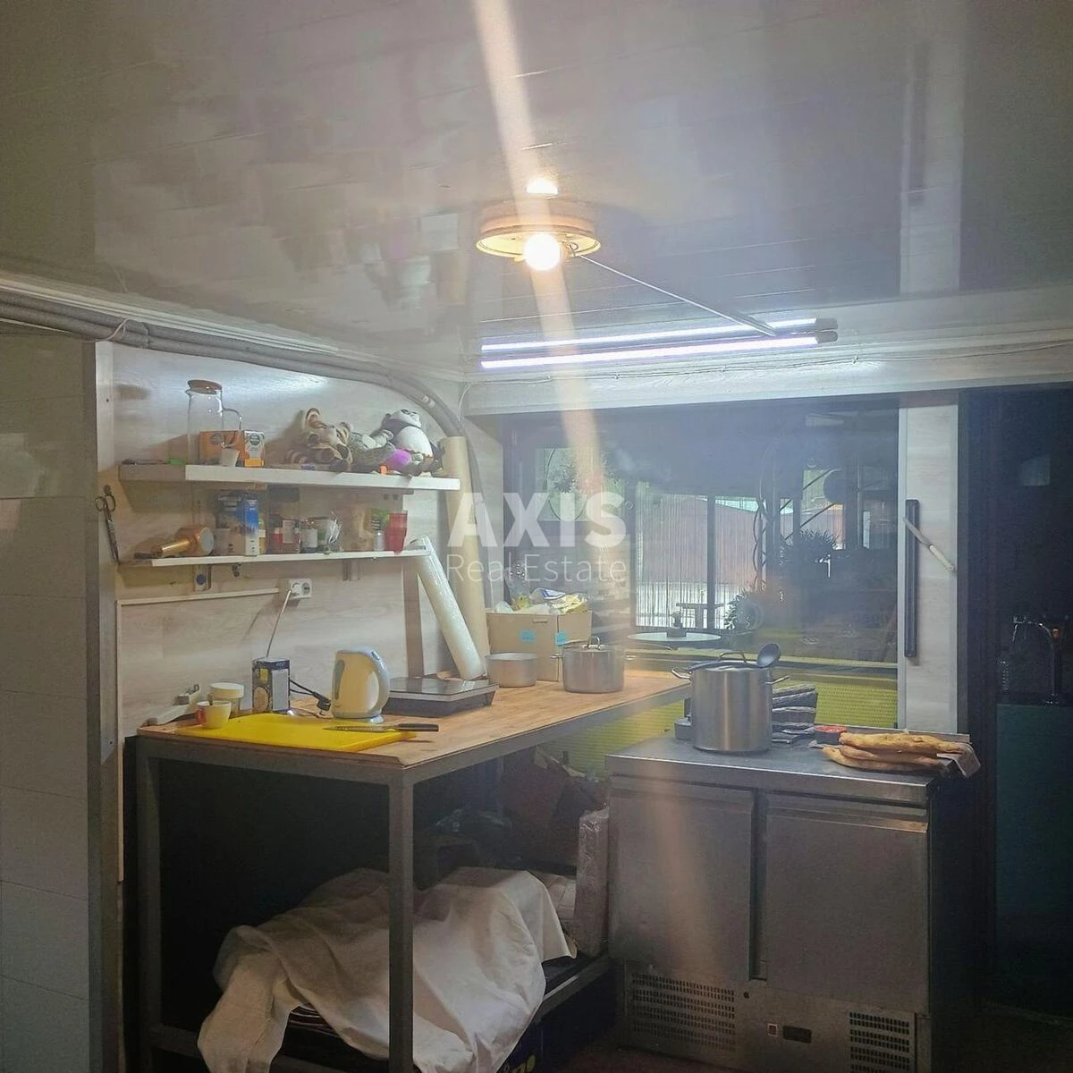 Объект торговли ул. Верховинная 55, 215м2592274