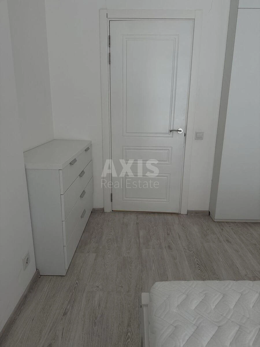 1k apartment vul. Lypkivs'kogo Vasylja Mytropolyta 33А666367