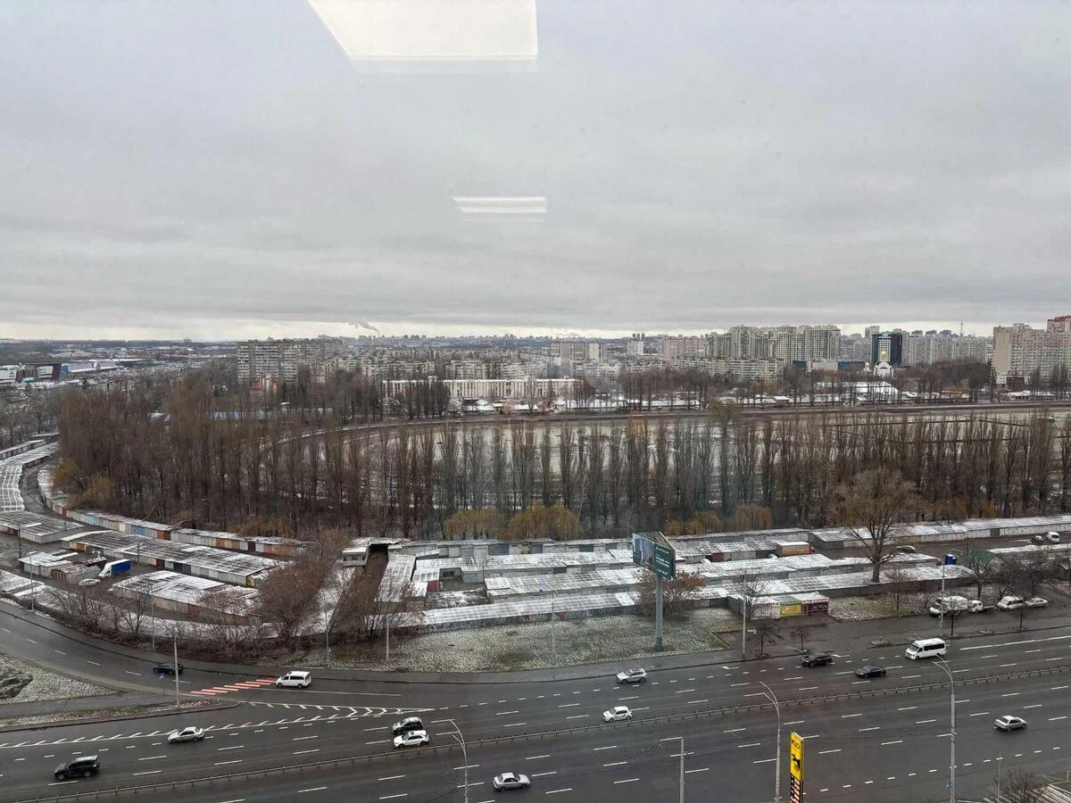 3к квартира ул. Заболотного Академика 1Б7029114