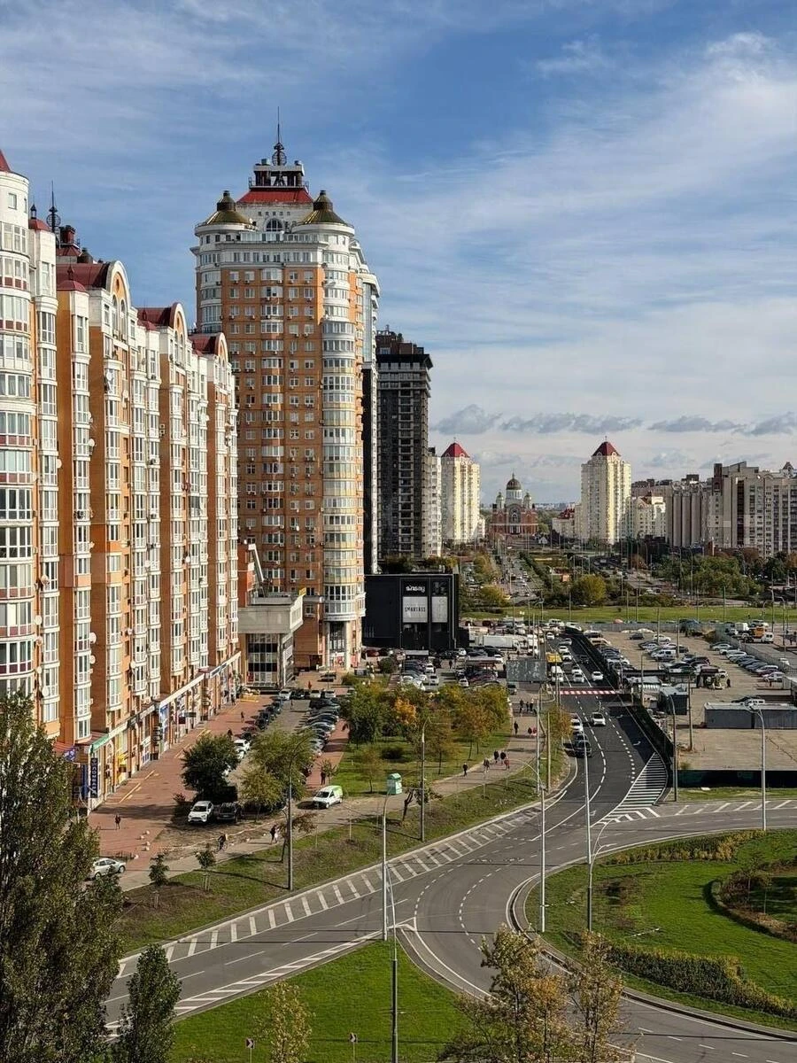 4к квартира ул. Левко Лукьяненко 13А7176422