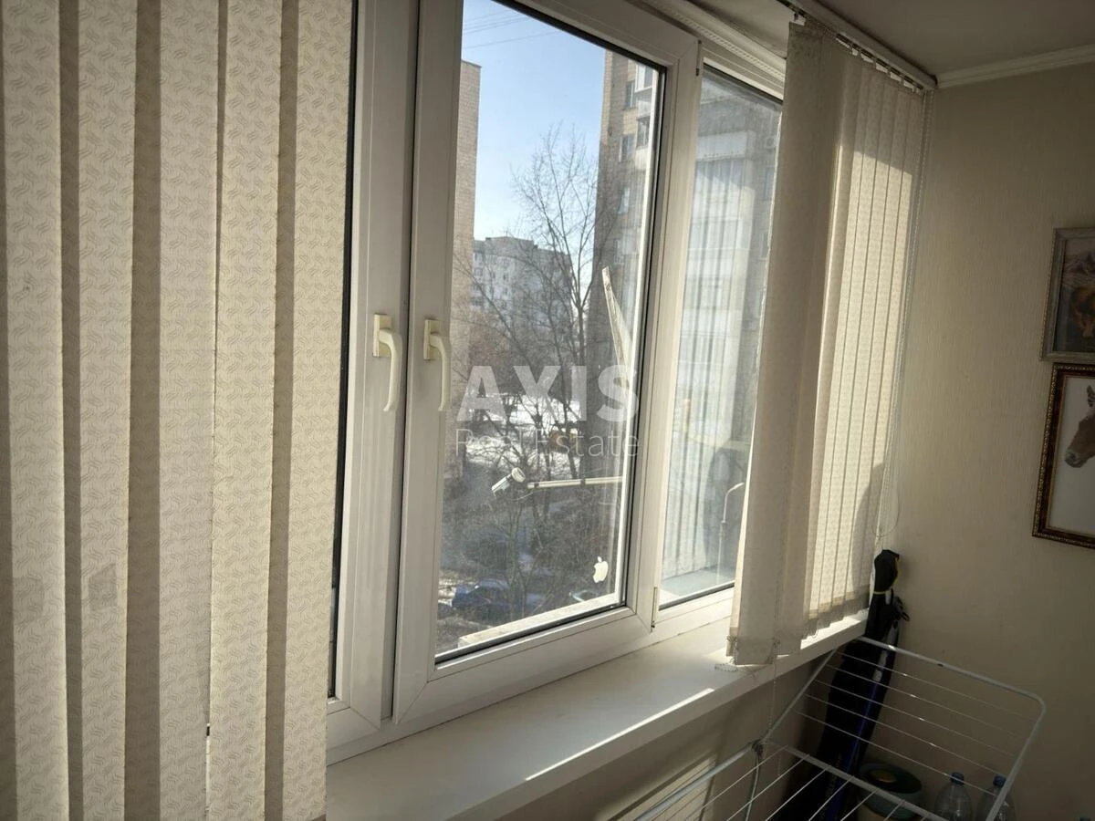 3k apartment pr-t Chervonoyi Kalyny 59670757