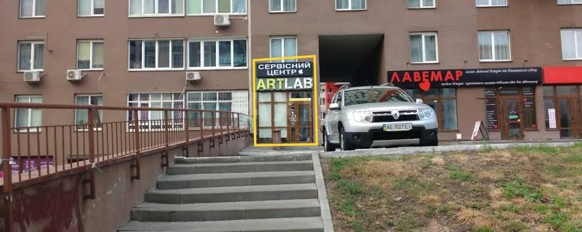 Объект торговли ул. Юлии Здановской 50/2, 86м263110